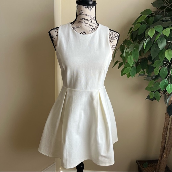 Lulus Cutout and About White Skater Dress Sz M - Picture 2 of 16